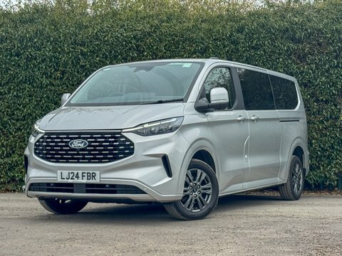 Ford Tourneo Custom Titanium Luxe Silver