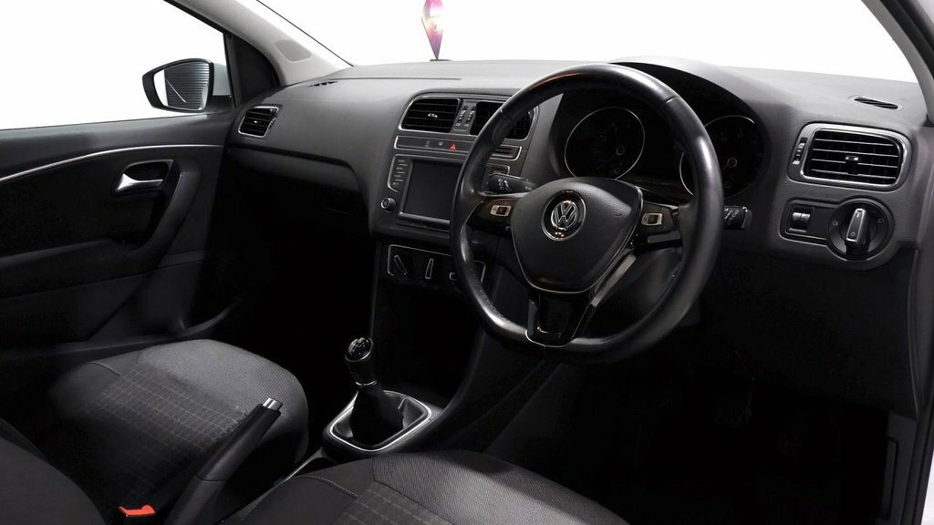 Volkswagen Polo 1L Se MW65CKP White #2