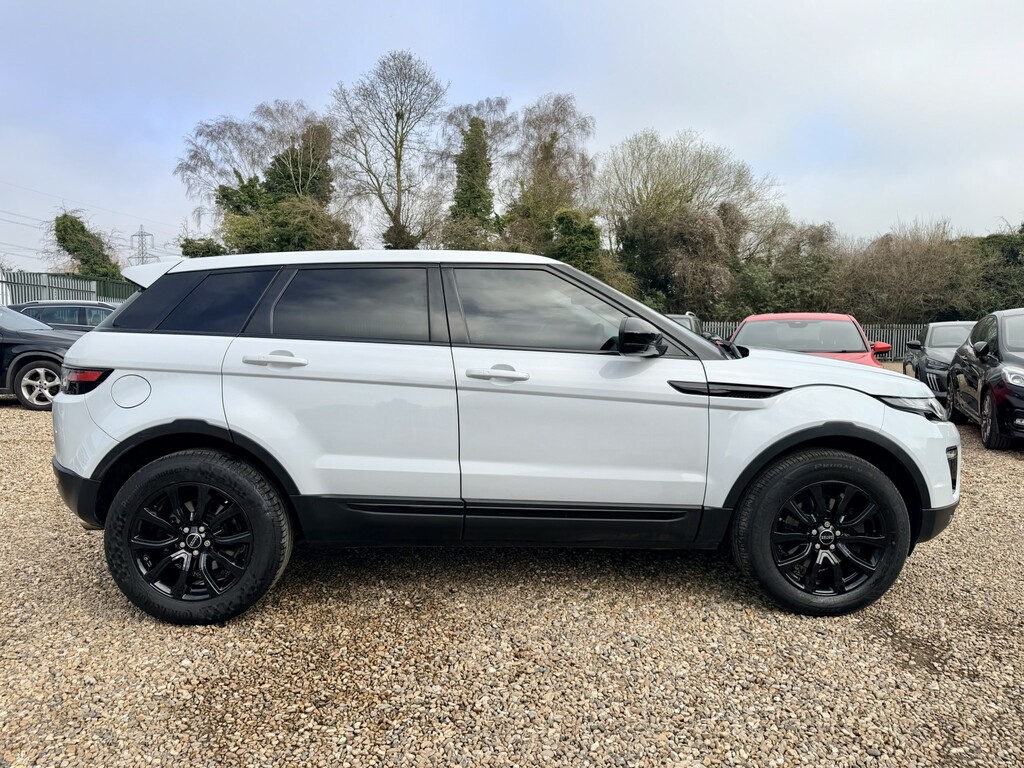 Land Rover Range Rover Evoque Suv 2.0 Td4 Se Tech 2016 SF16ZNH White #2