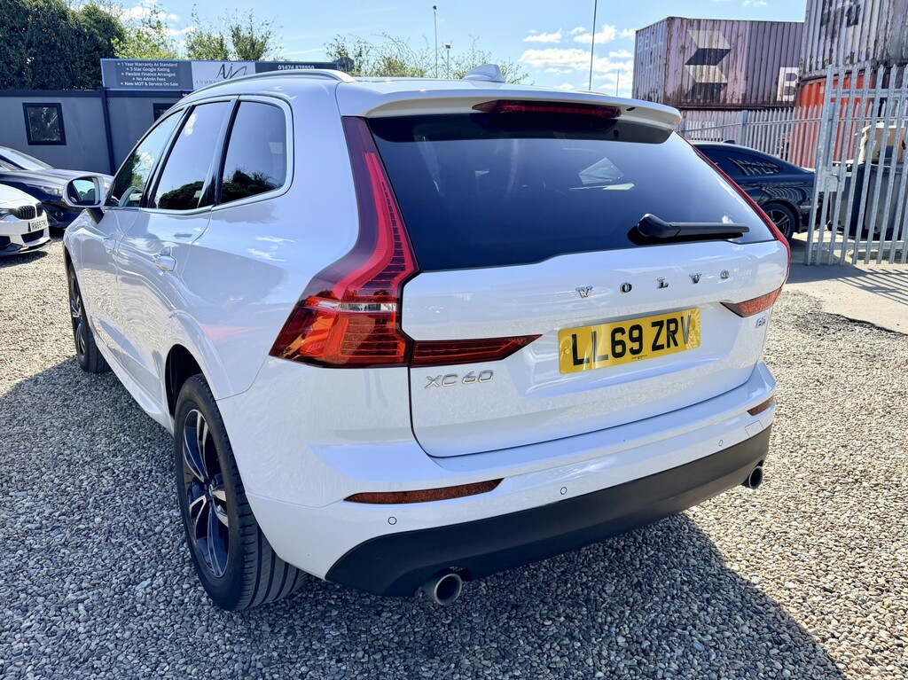 Volvo XC60 Suv 2.0 B5 Mhev Momentum Pro Suv Hybrid LL69ZRV White #6