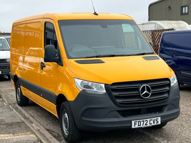 Mercedes-Benz Sprinter 315 Cdi Progressive Panel Yellow
