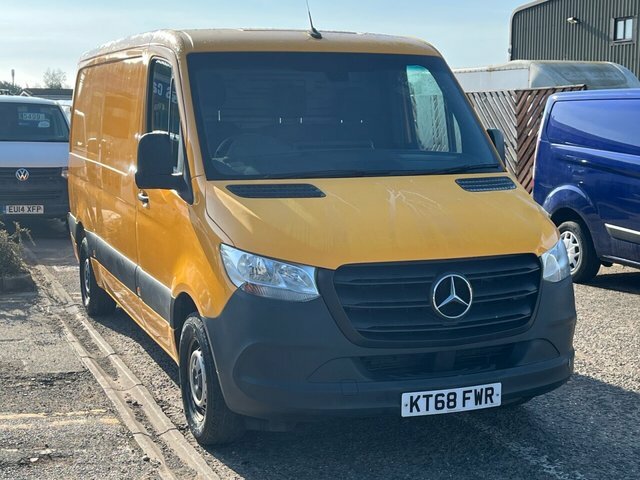 Mercedes-Benz Sprinter 314 Cdi Panel Van Yellow