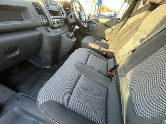 Renault Trafic Dci Energy 30 Business ML71TOU Silver #4