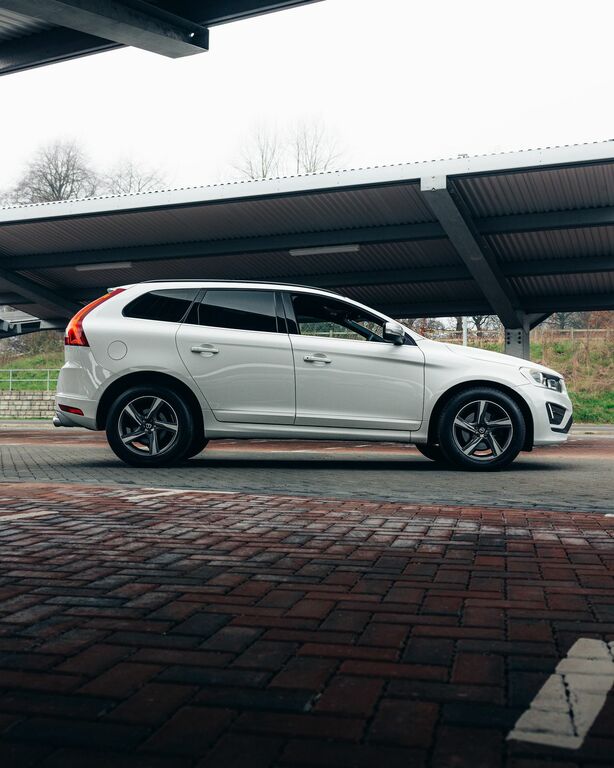 Volvo XC60 2.4 D5 R-design Nav Suv Awd Euro 6 WF16ENJ White #5