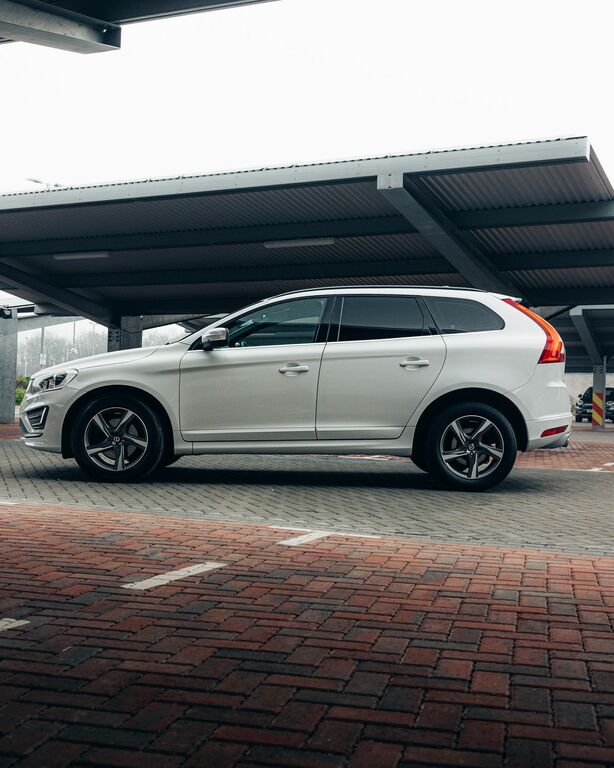 Volvo XC60 2.4 D5 R-design Nav Suv Awd Euro 6 WF16ENJ White #6