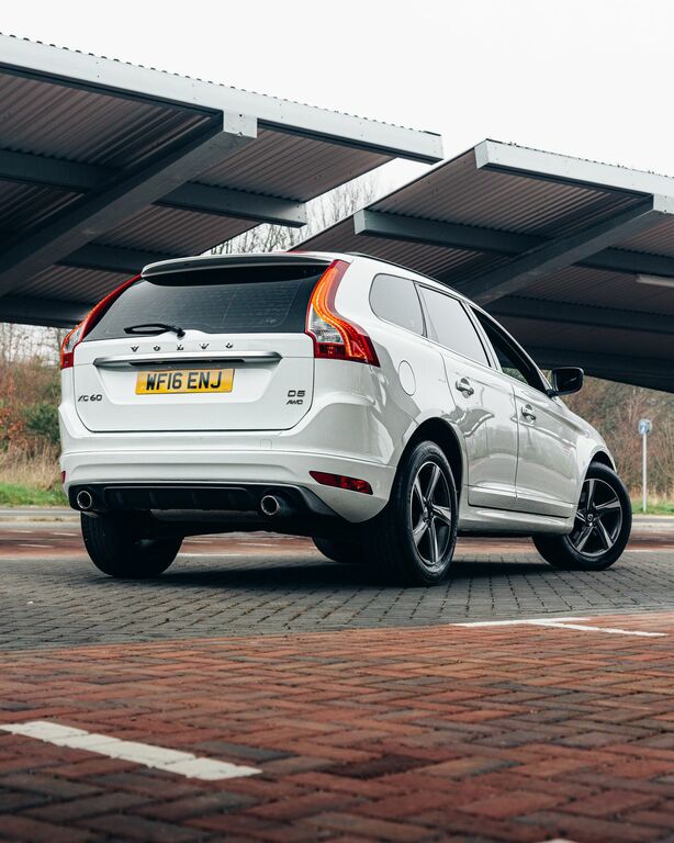 Volvo XC60 2.4 D5 R-design Nav Suv Awd Euro 6 WF16ENJ White #4