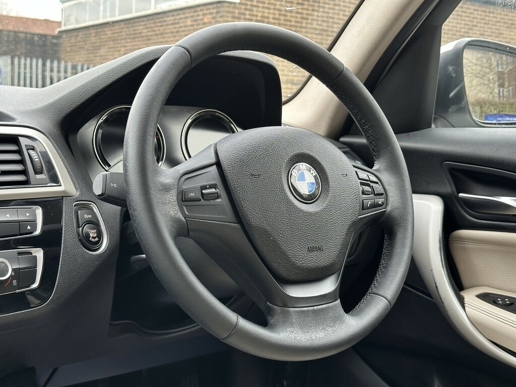 BMW 1 Series Hatchback 2017 Bmw 118I 1.5 Se EN67PZU White #6