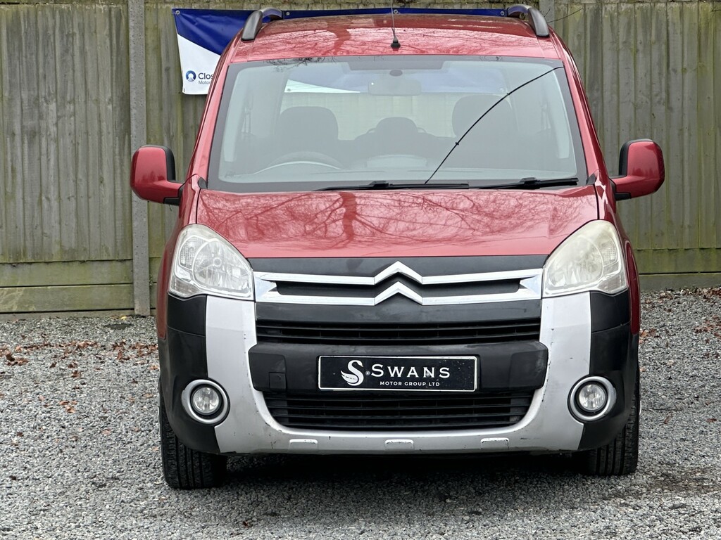 Citroen Berlingo Mpv 1.6 E-hdi Airdream Xtr Red 2011 2 LD61LKF Red #3