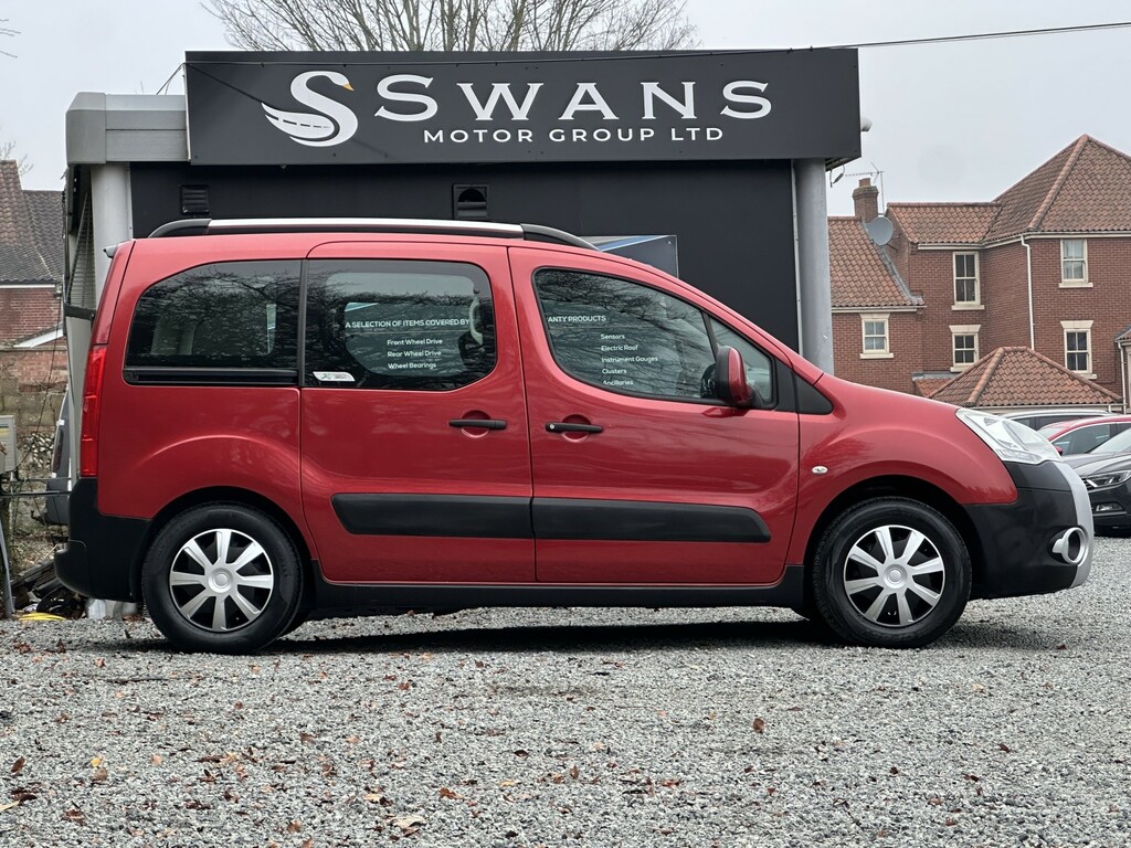 Citroen Berlingo Mpv 1.6 E-hdi Airdream Xtr Red 2011 2 LD61LKF Red #6