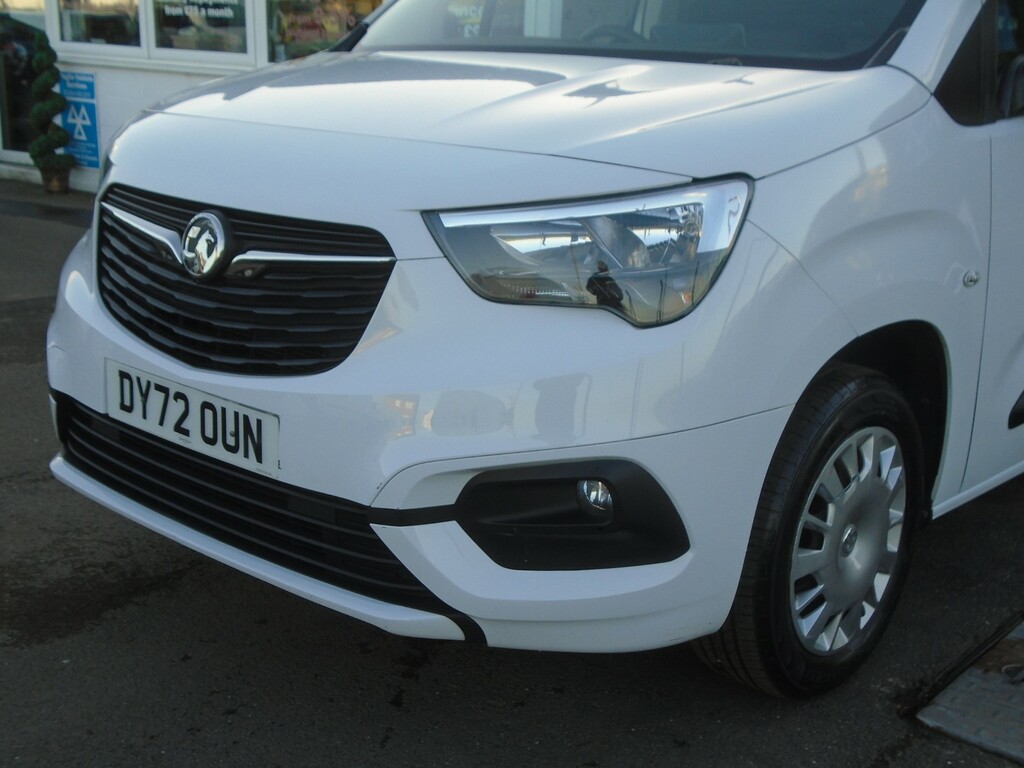 Vauxhall Combo L1h1 2300 Sportive DY72OUN  #4