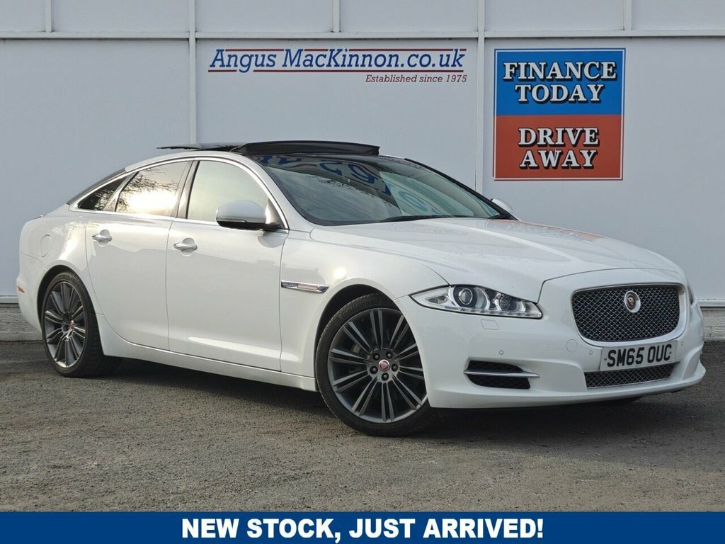 Jaguar XJ 3L Portfolio White