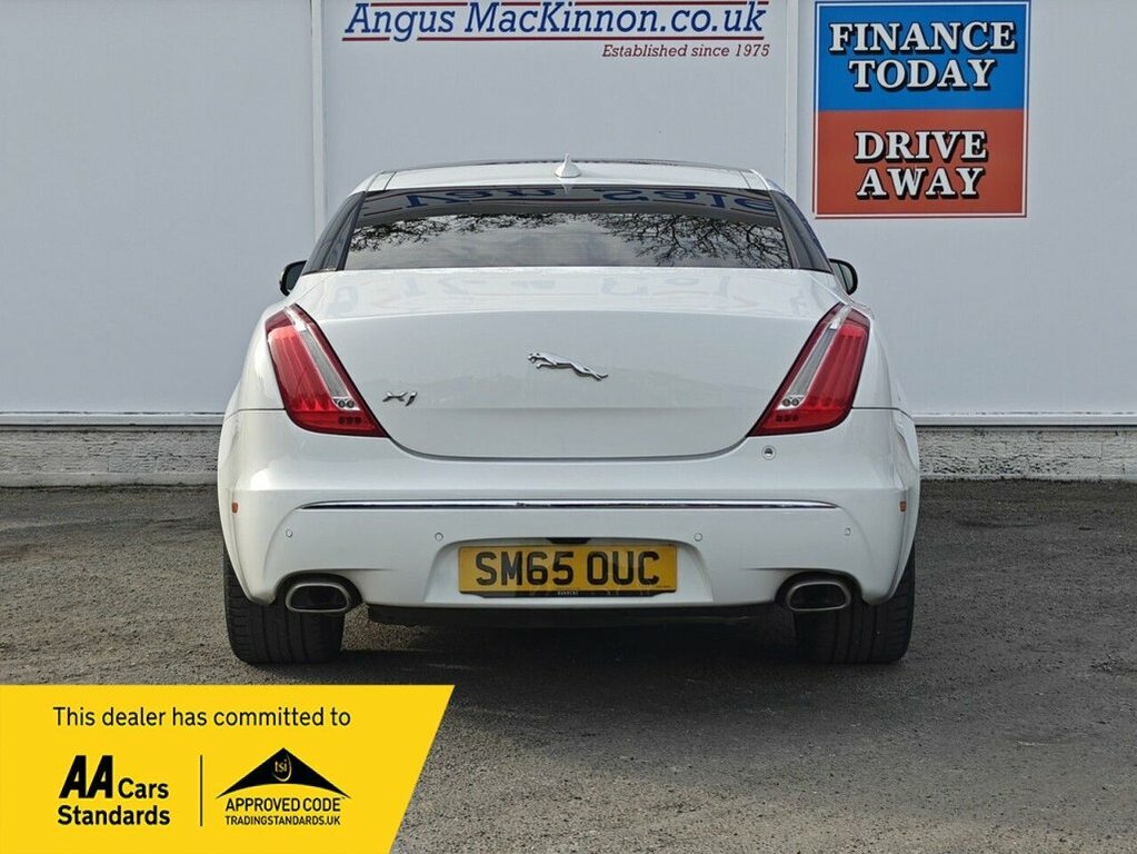 Jaguar XJ 3L Portfolio White #6