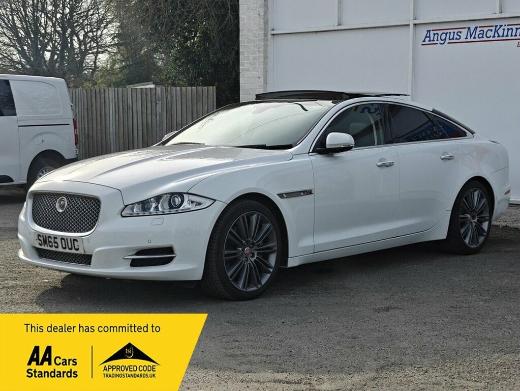 Jaguar XJ 3L Portfolio White #4