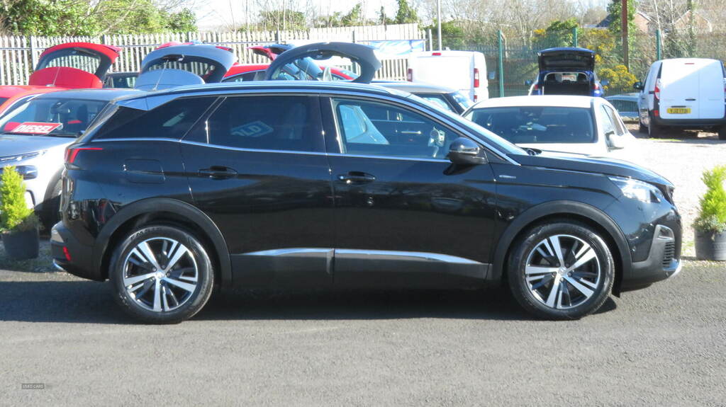 Peugeot 3008 1.6 Bluehdi 120 Gt Line SA67EFN Black #2