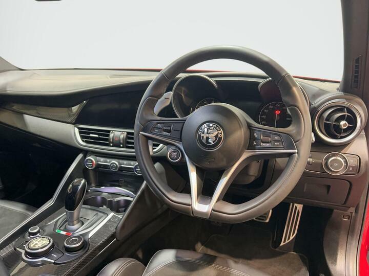Alfa Romeo Giulia 2.0T Veloce Ti Euro 6 Ss Red #3