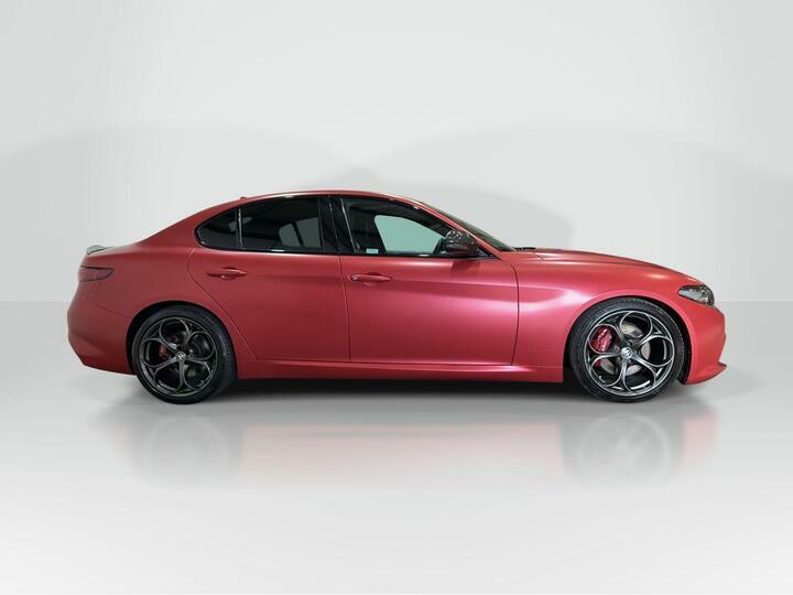 Alfa Romeo Giulia 2.0T Veloce Ti Euro 6 Ss Red