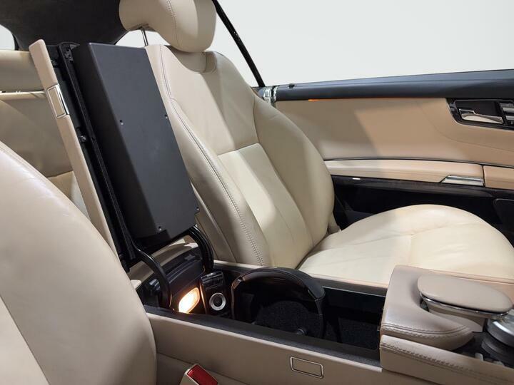 Mercedes-Benz CL 4.7 V8 Cgi Blueefficiency G-tronic Coupe Silver #32