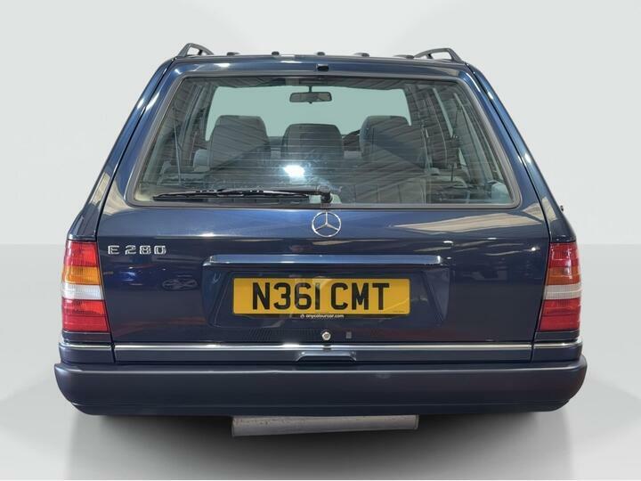 Mercedes-Benz E Class E220 2dr Auto Silver #5