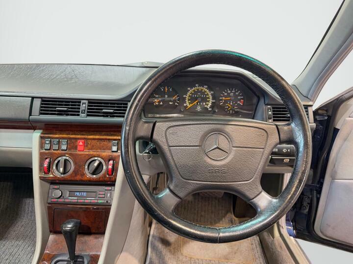 Mercedes-Benz E Class E220 2dr Auto Silver #24