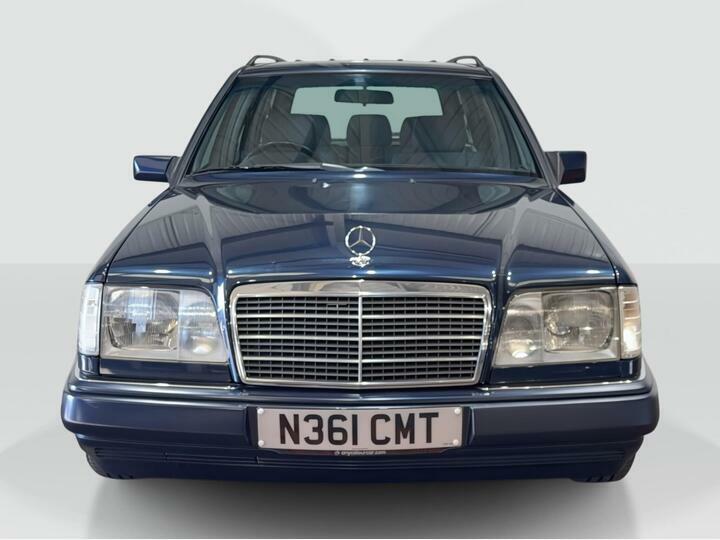 Mercedes-Benz E Class E220 2dr Auto Silver #2