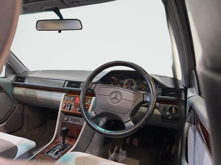 Mercedes-Benz E Class E220 2dr Auto Silver #12