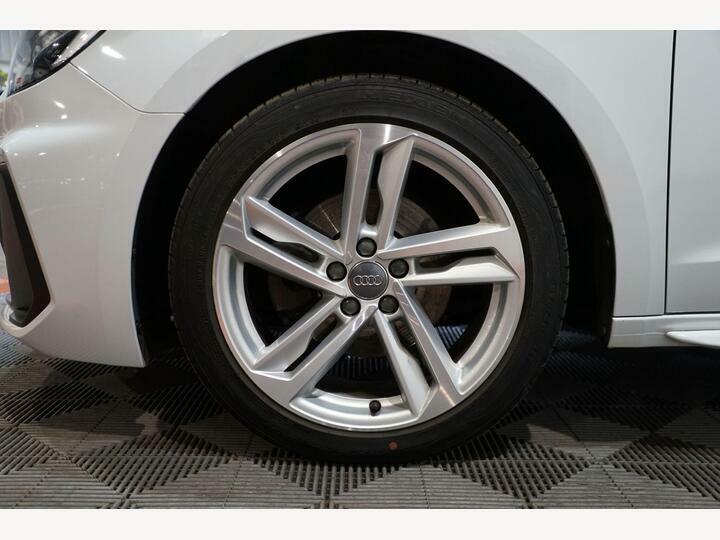Audi A1 1.0 Tfsi 30 S Line Sportback S Tronic Euro 6 Ss DA69ATU White #4