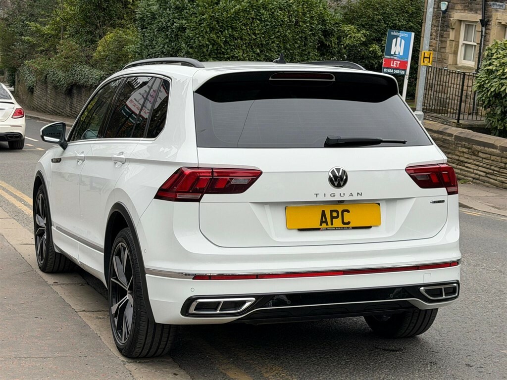 Volkswagen Tiguan 2.0 Tdi R-line Dsg 4Motion Euro 6 Ss YE71DNX White #4