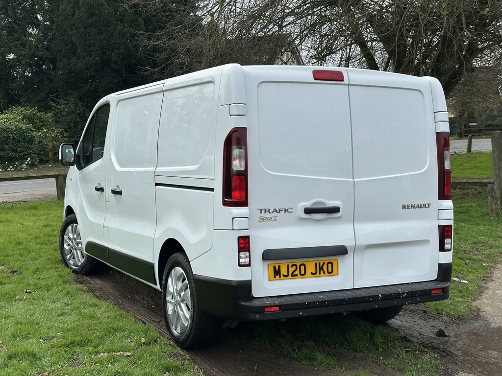 Renault Trafic Panel Van 2.0 Sl28 Energy Dci 145 Sport 2020 MJ20JKO White #3