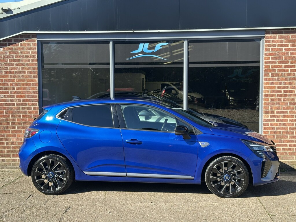 Renault Clio Hatchback 1.6 Esprit Alpine E-tech Full Hybrid 145 HJ24OAX Blue #2