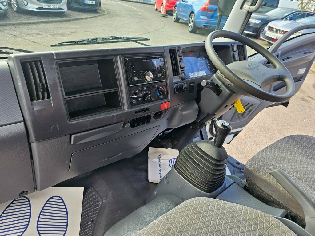 Isuzu  N75.190 L White #28