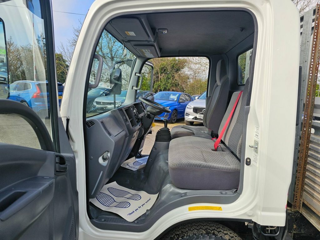 Isuzu  N75.190 L White #31