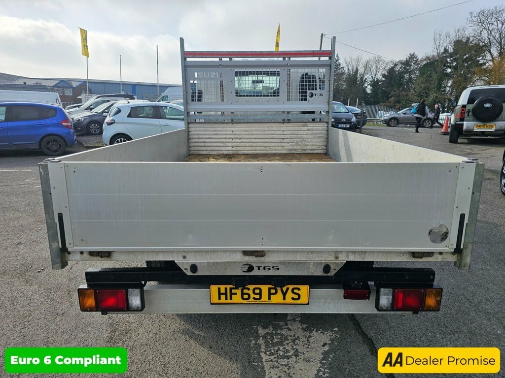 Isuzu  N75.190 L White #10