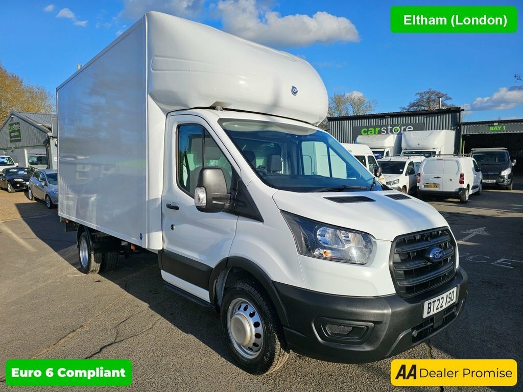 Ford Transit Custom 2L Leader White