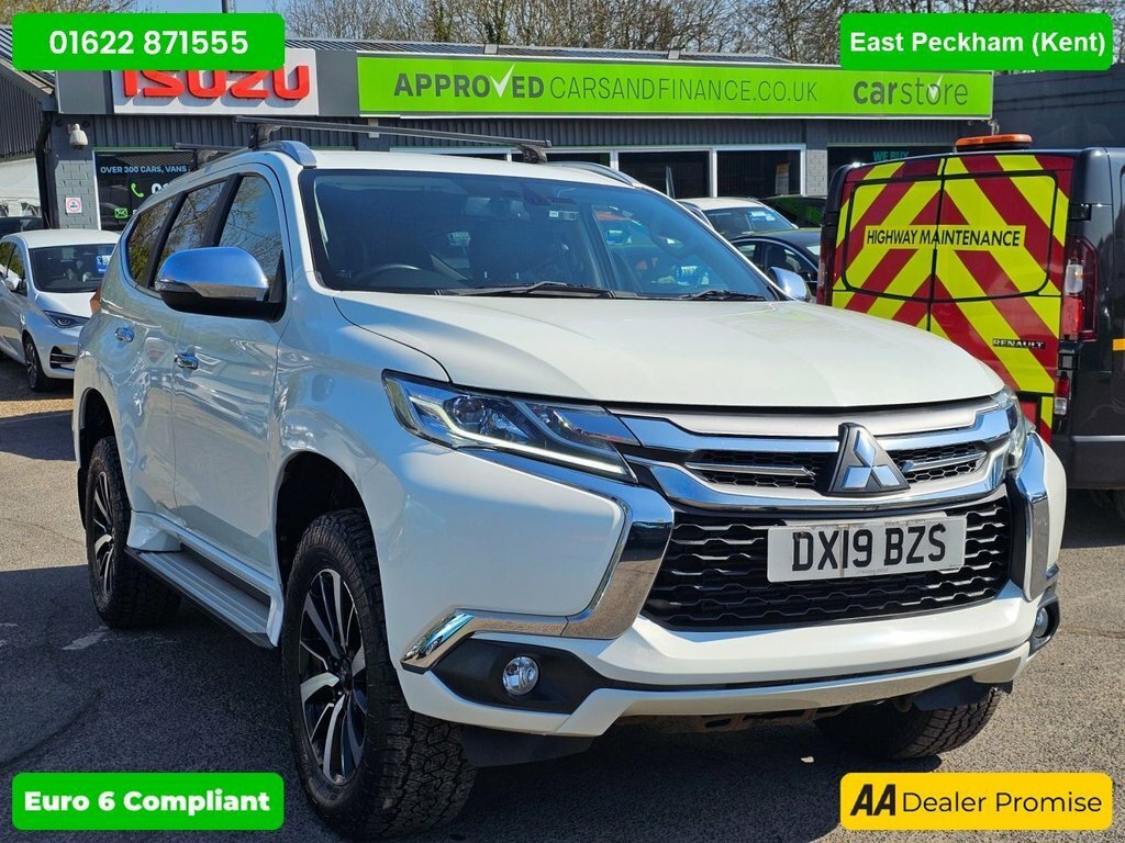 Mitsubishi Shogun Sport 2.4L 3 White