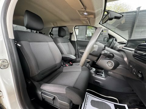 Citroen C4 Cactus 1.6 Bluehdi Flair BN16FVG White #2