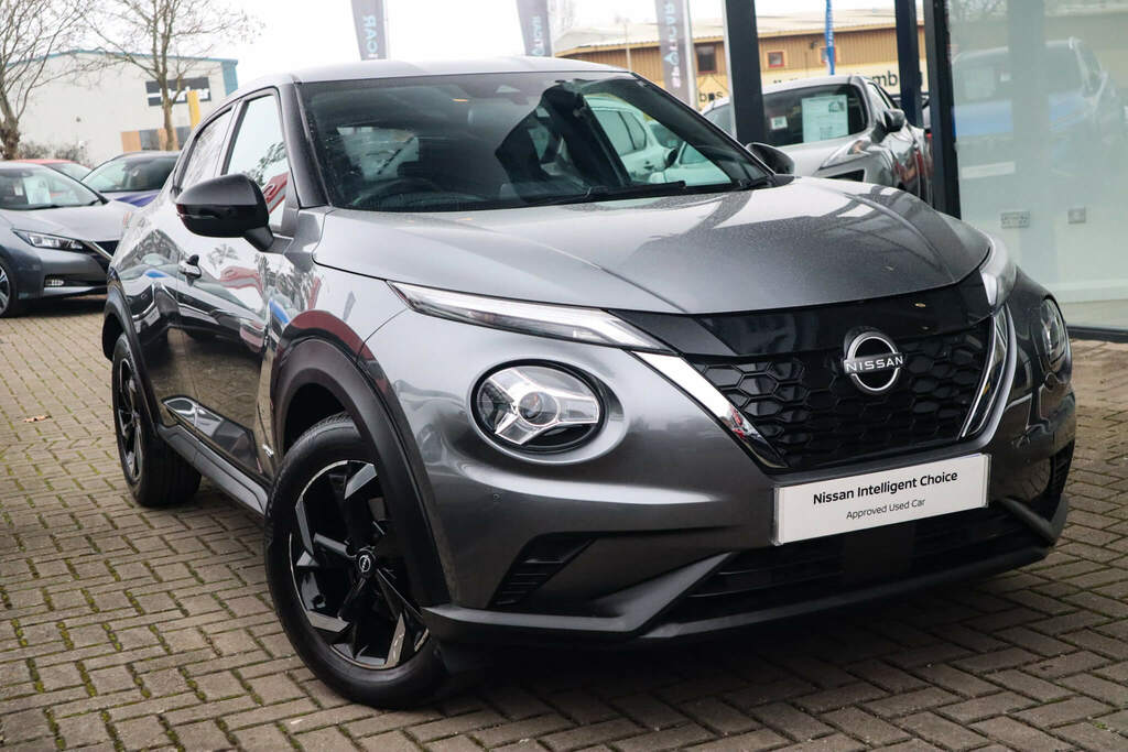 Nissan Juke 1.6 Hybrid N-connecta Grey