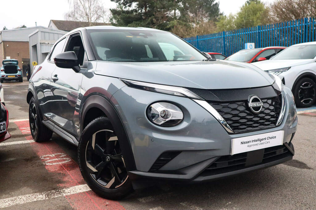 Nissan Juke 1.6 Hybrid N-connecta Grey