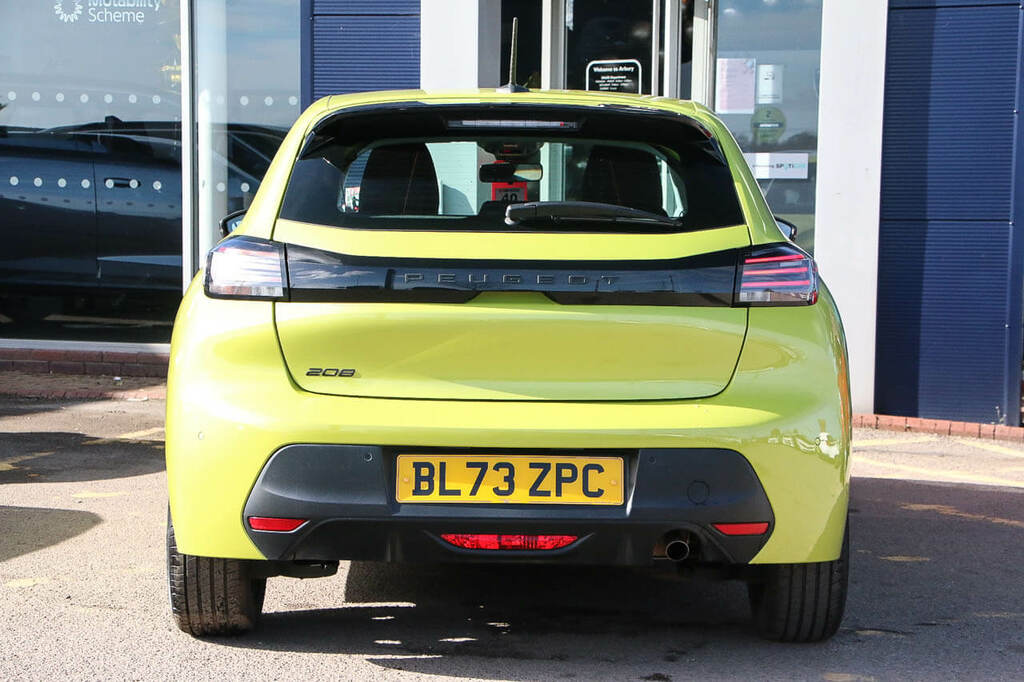 Peugeot 208 1.2L Puretech 100 Ss 6-Speed BL73ZPC Yellow #2