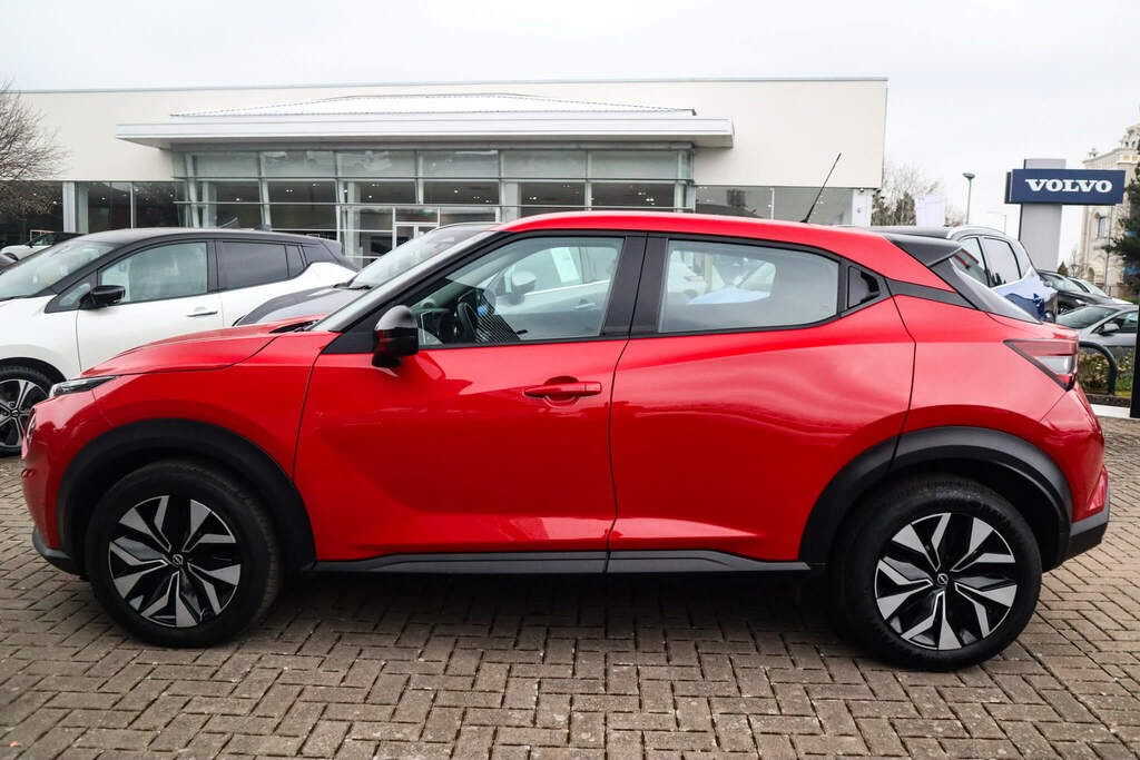 Nissan Juke 1.0 Dig-t 114 Acenta YB72OCM Red #4
