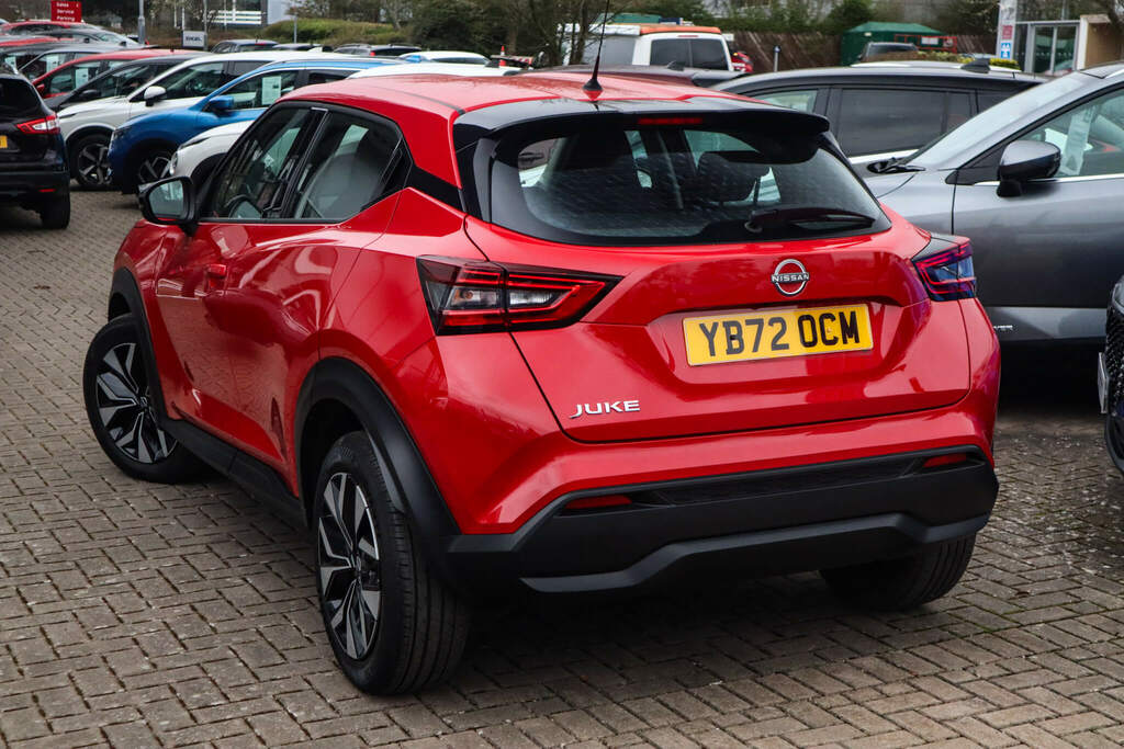 Nissan Juke 1.0 Dig-t 114 Acenta YB72OCM Red #3