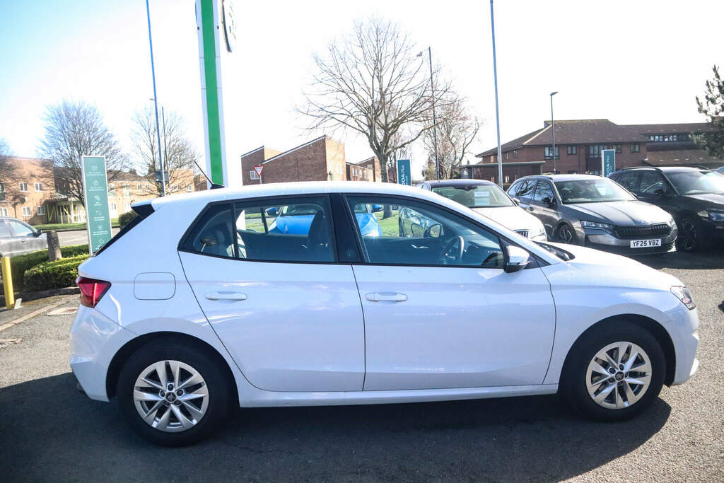Skoda Fabia 1.0 Tsi 116 Se Edition Dsg NA75FYR White #4