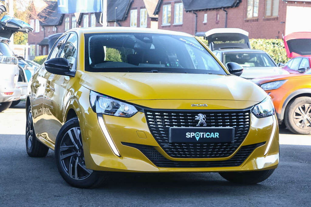 Peugeot 208 1.2 Puretech 100 Allure Premium Yellow