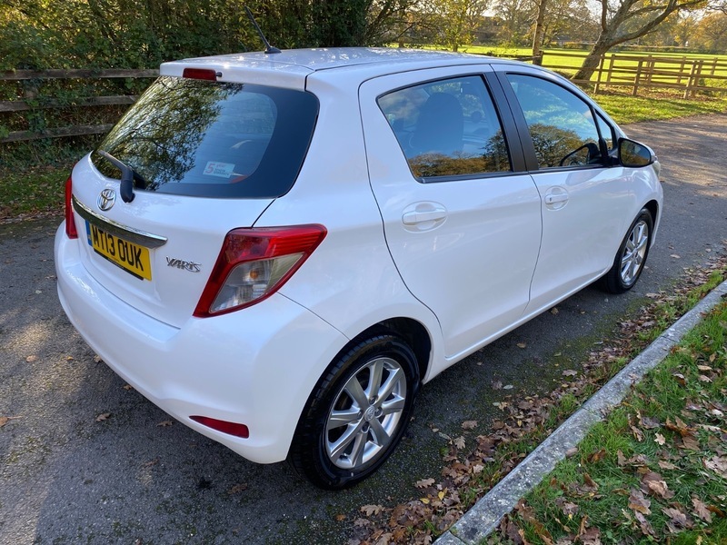 Toyota Yaris 1.33 Dual Vvt-i Tr White #6