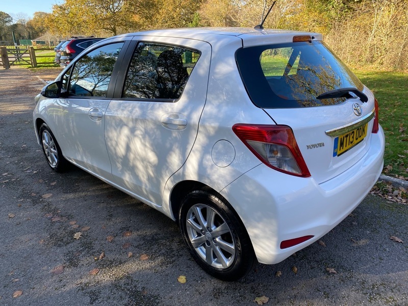 Toyota Yaris 1.33 Dual Vvt-i Tr White #5