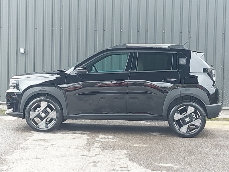 Fiat Panda 83Kw La Prima 44Kwh Black #4