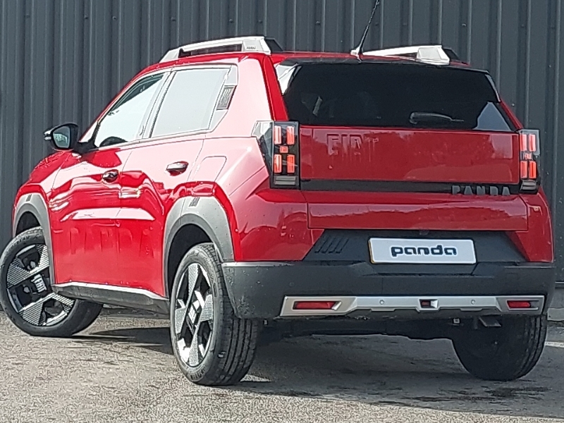 Fiat Panda 83Kw La Prima 44Kwh Red #2