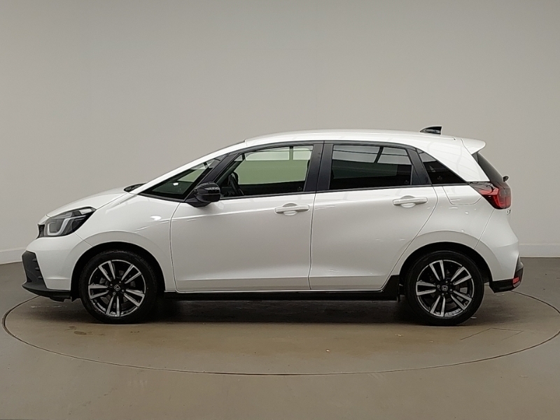 Honda Jazz 1.5 I-mmd Hybrid Advance Sport Ecvt SE23UXJ White #4