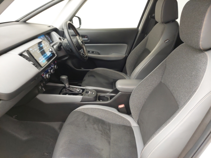 Honda Jazz 1.5 I-mmd Hybrid Advance Sport Ecvt SE23UXJ White #5