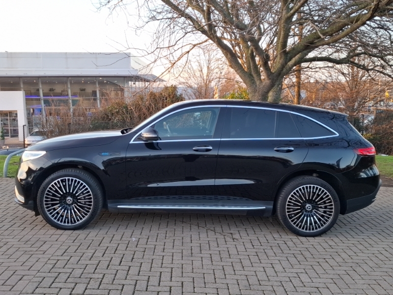 Mercedes-Benz EQC Eqc 400 300Kw Amg Line Premium 80Kwh KM73UUG Black #4