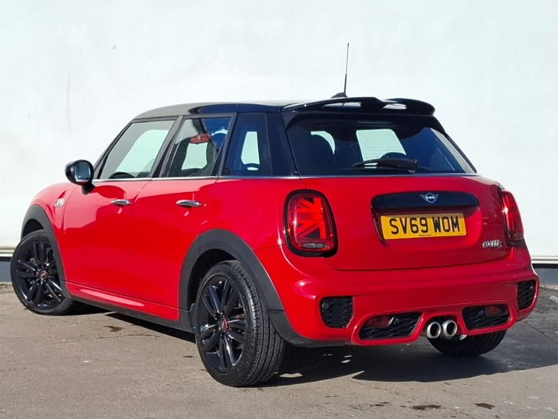 Mini Hatch 2.0 Cooper S Sport II SV69WOM Red #2